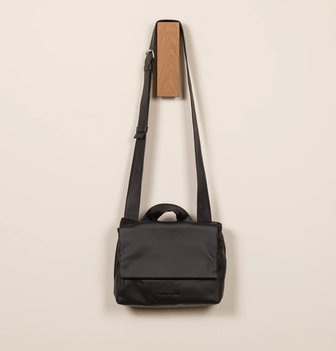 HEIDI MESSENGER BAG TEST