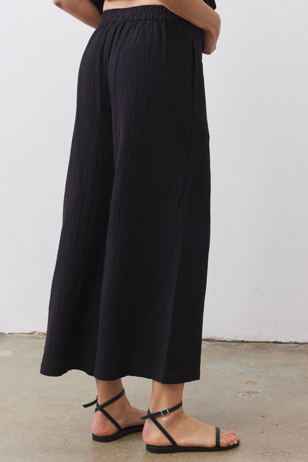 Airy Wide Leg Pants