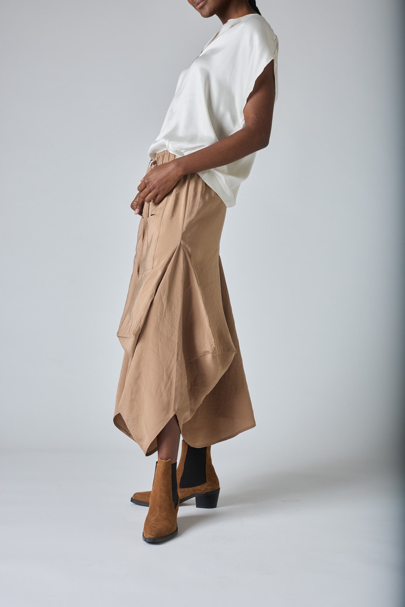 The Light Poplin Go-To Skirt
