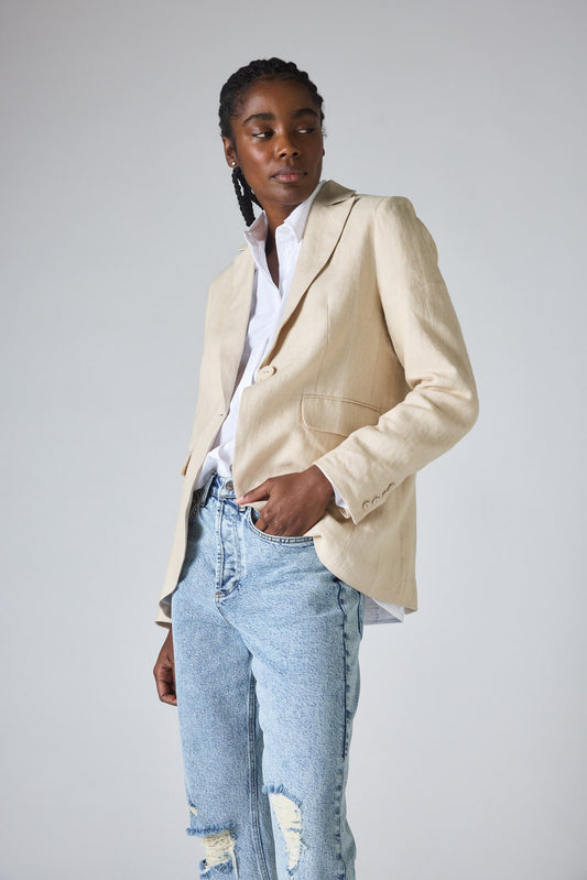 The Linen Classic Blazer That Upgrades You