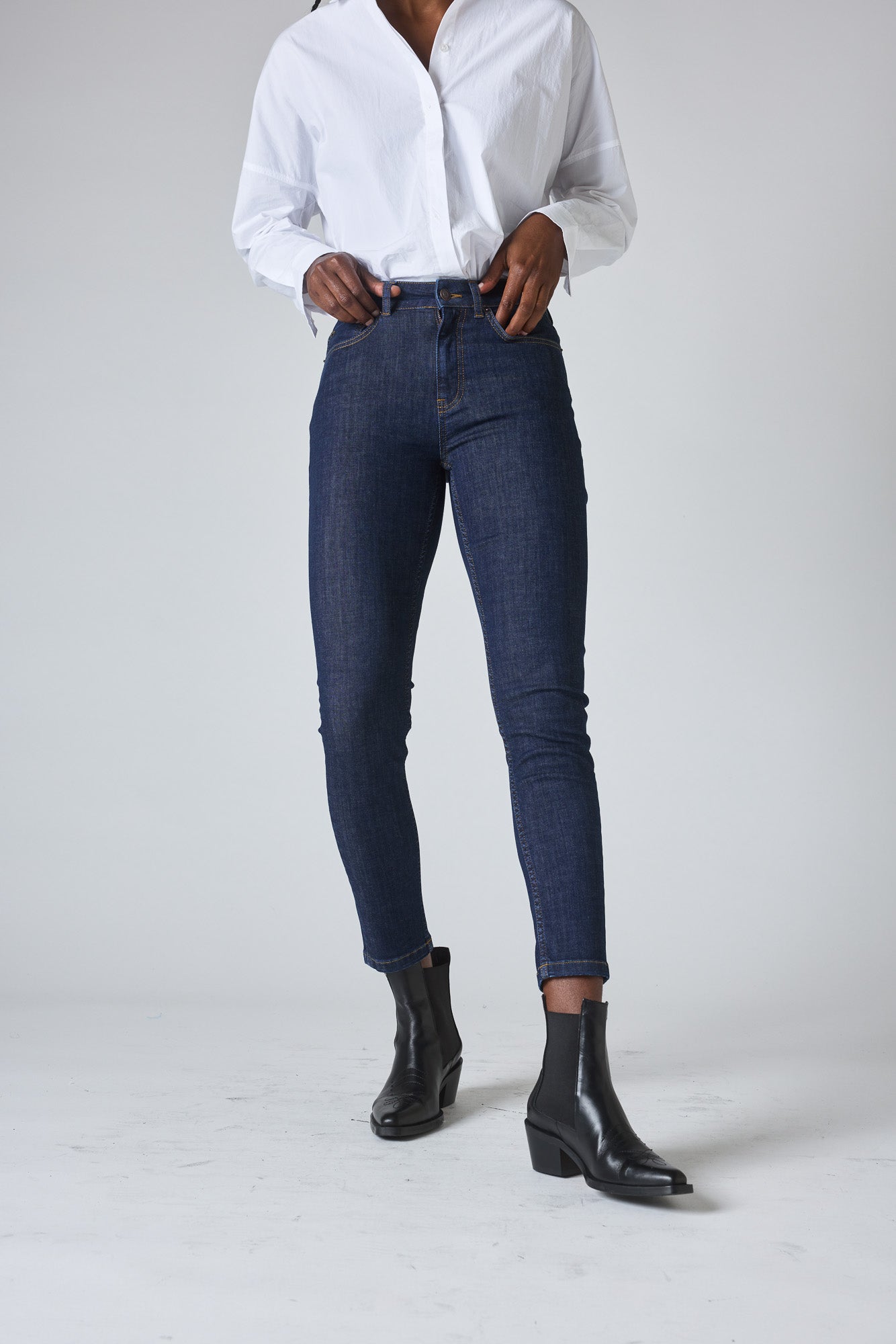 The Iconic Fitted Jeans