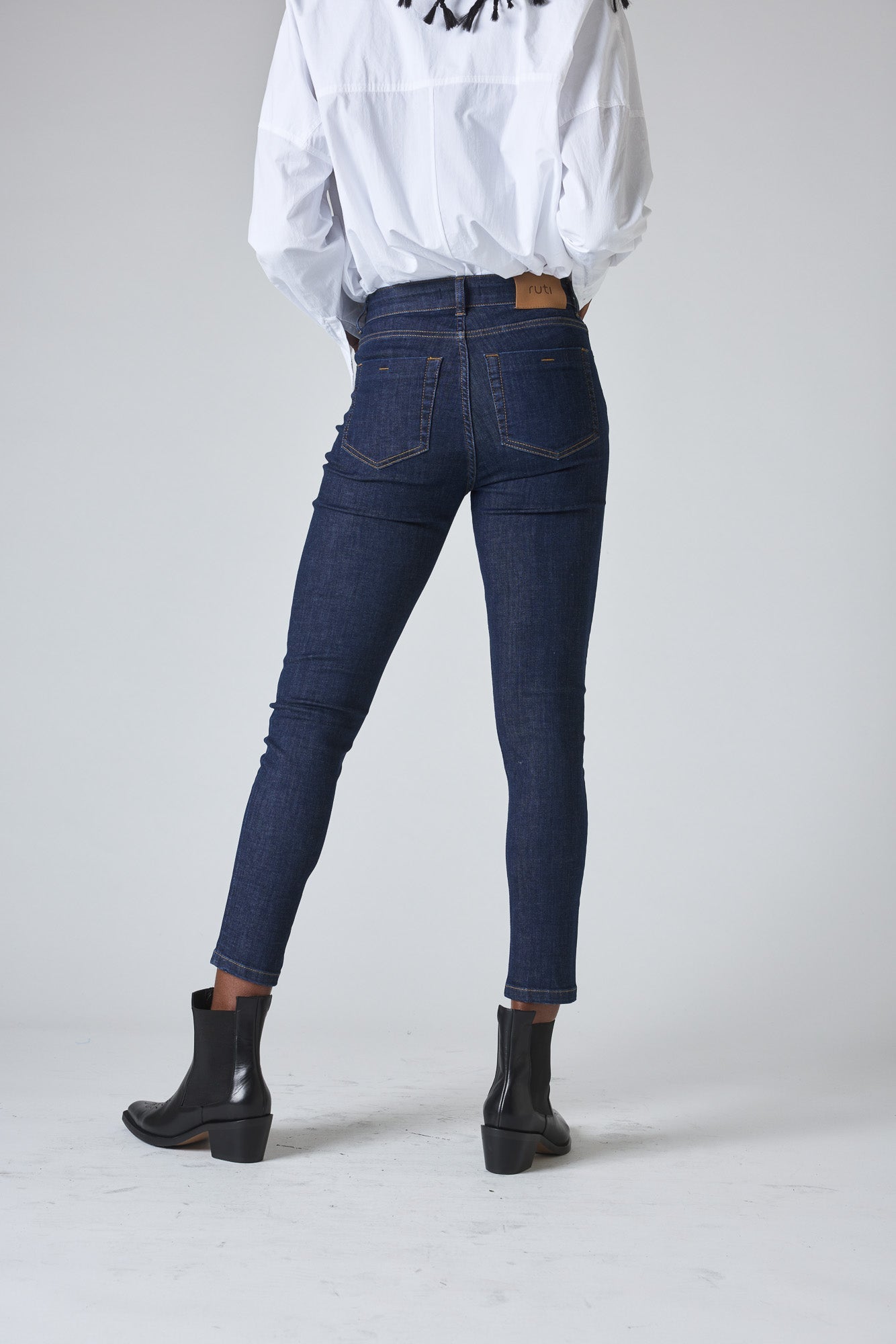 The Iconic Fitted Jeans