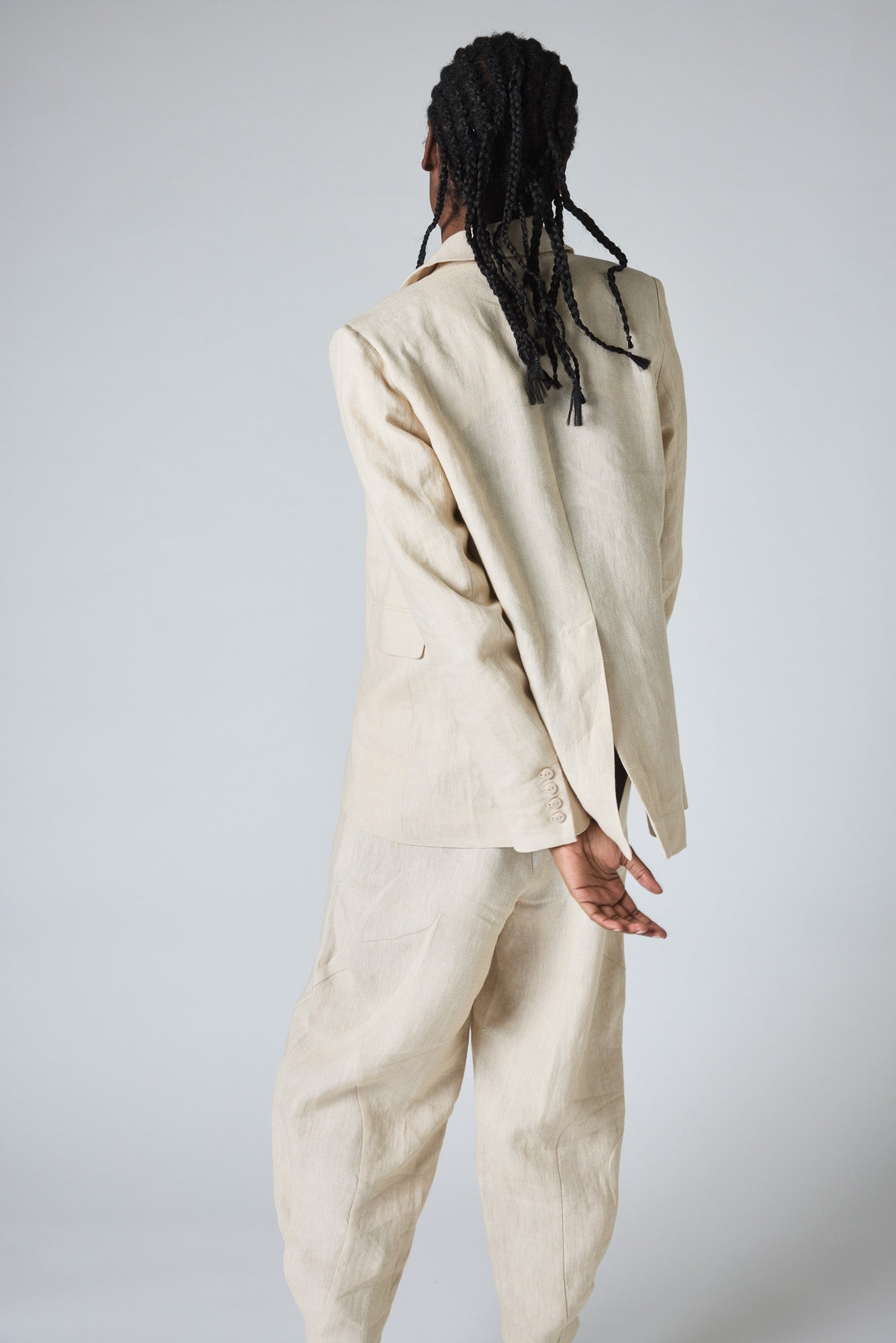 The Linen Classic Blazer That Upgrades You