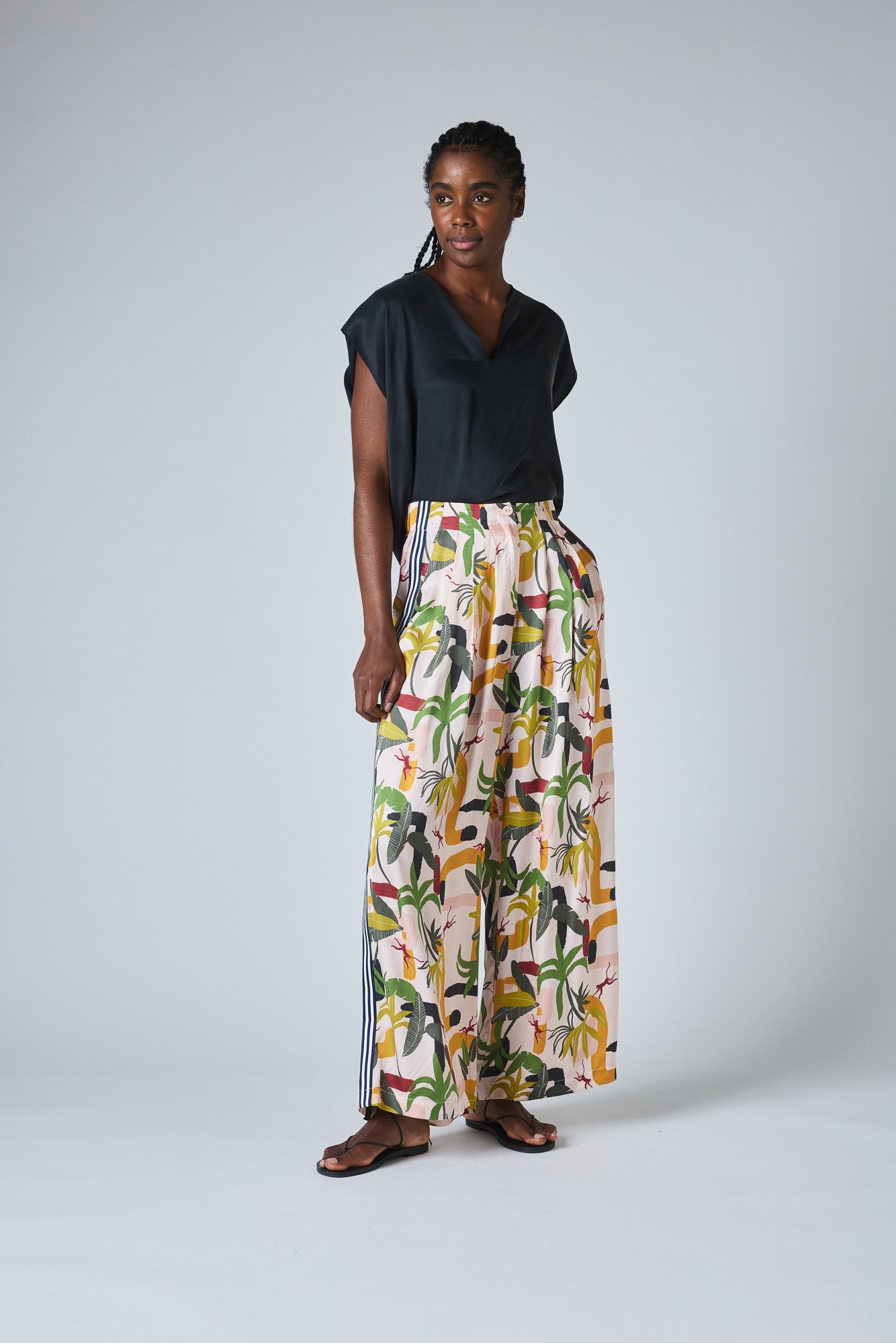 Printed Wide-Leg Trouser