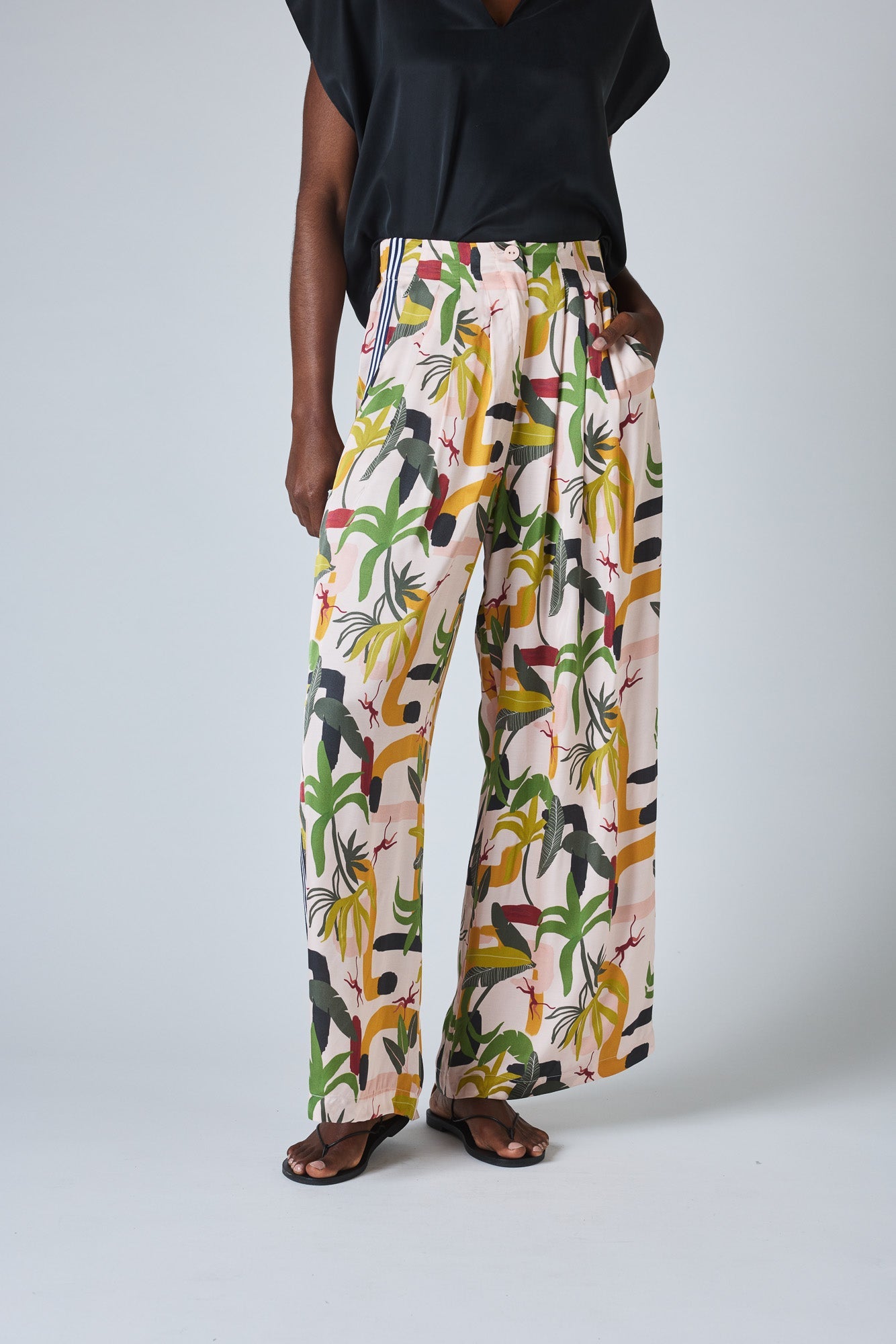 Printed Wide-Leg Trouser