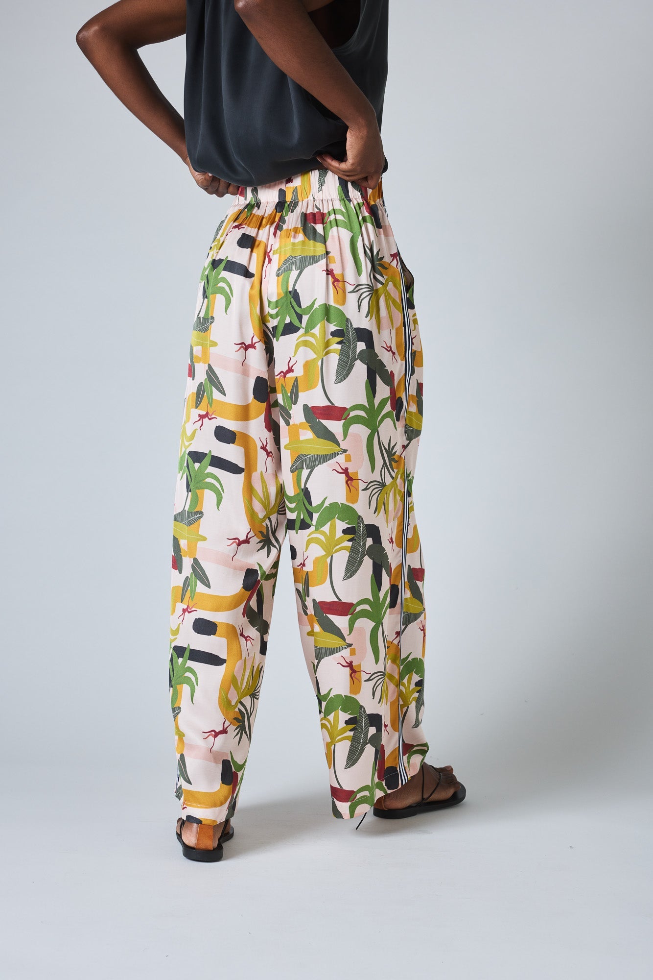 Printed Wide-Leg Trouser