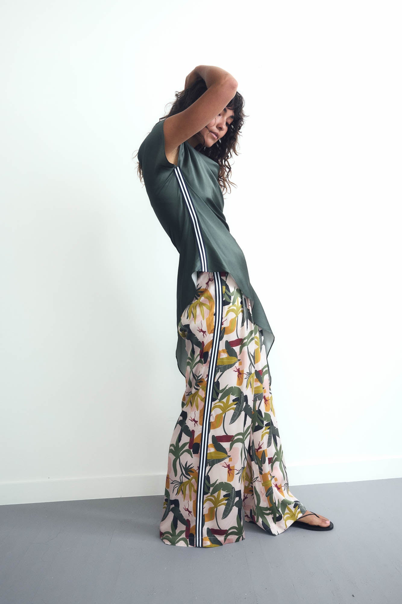 Printed Wide-Leg Trouser