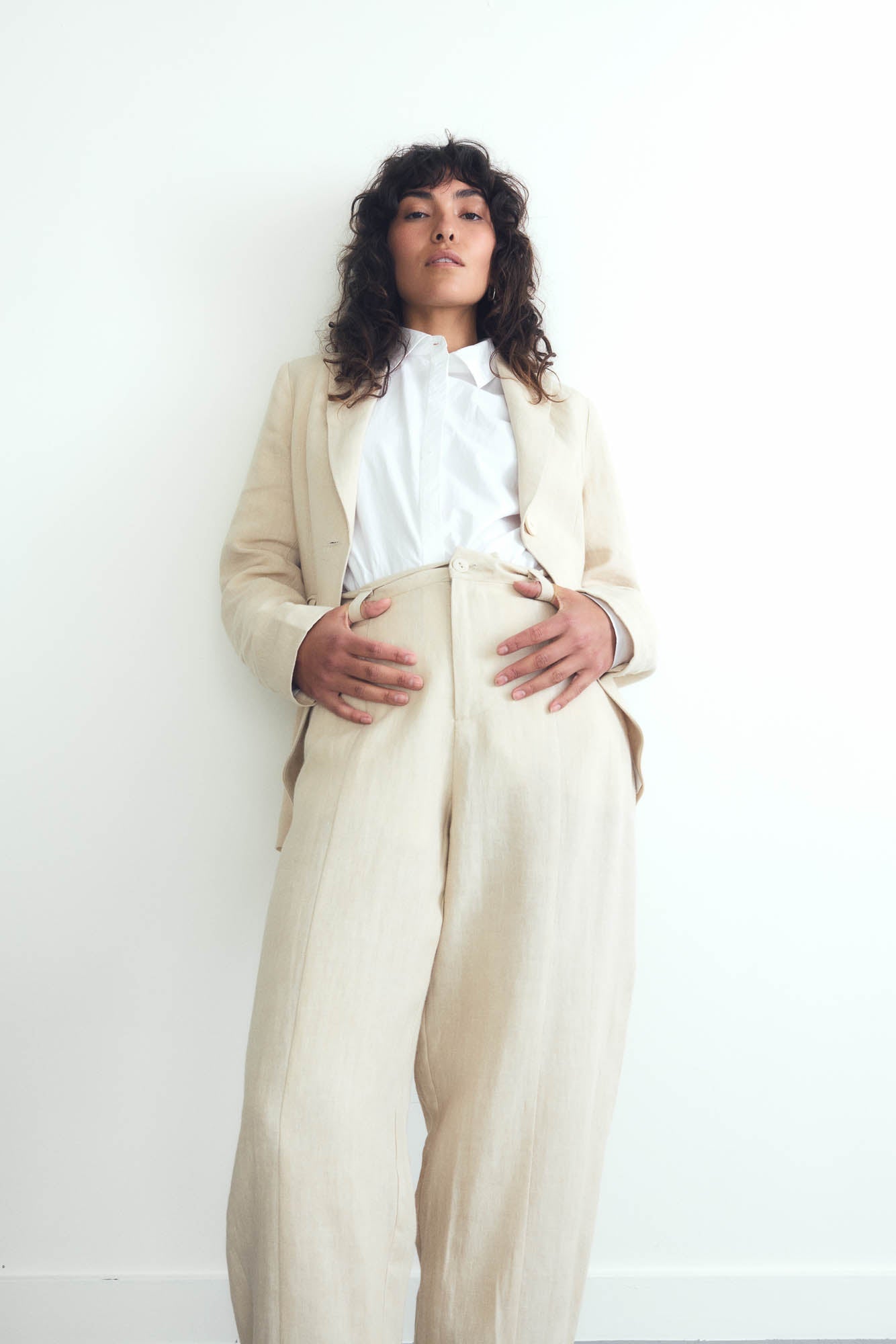 The Linen Detail Oriented Tapered Pant