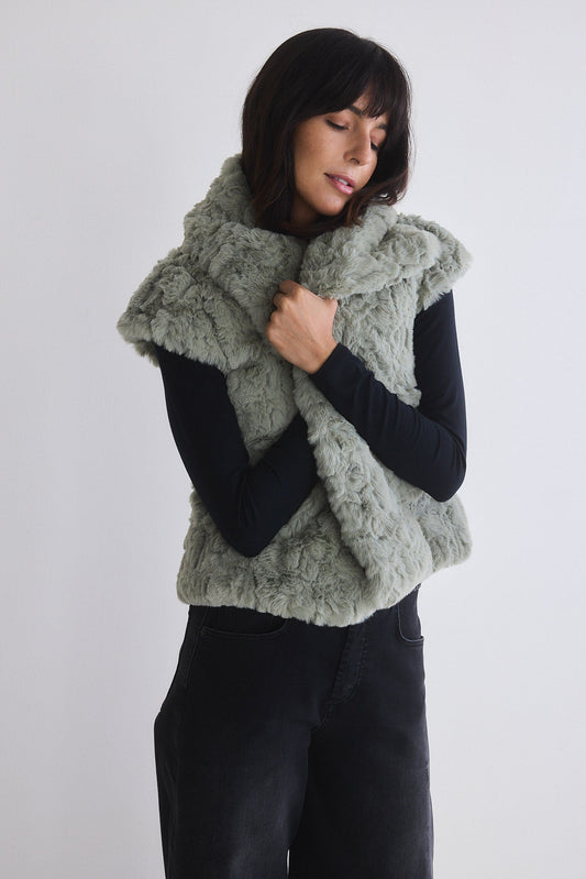 Summit Shearling Vest