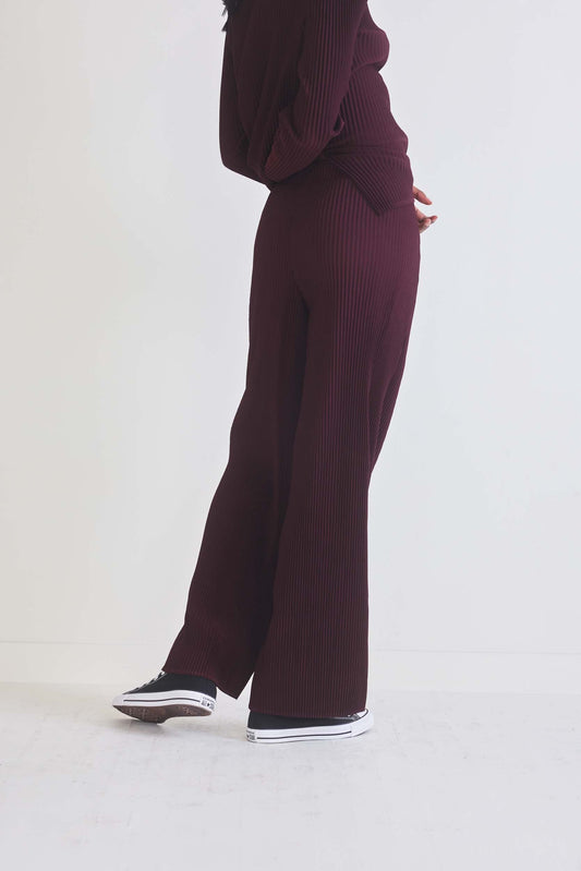 Masterful Plissé Pleated Pants