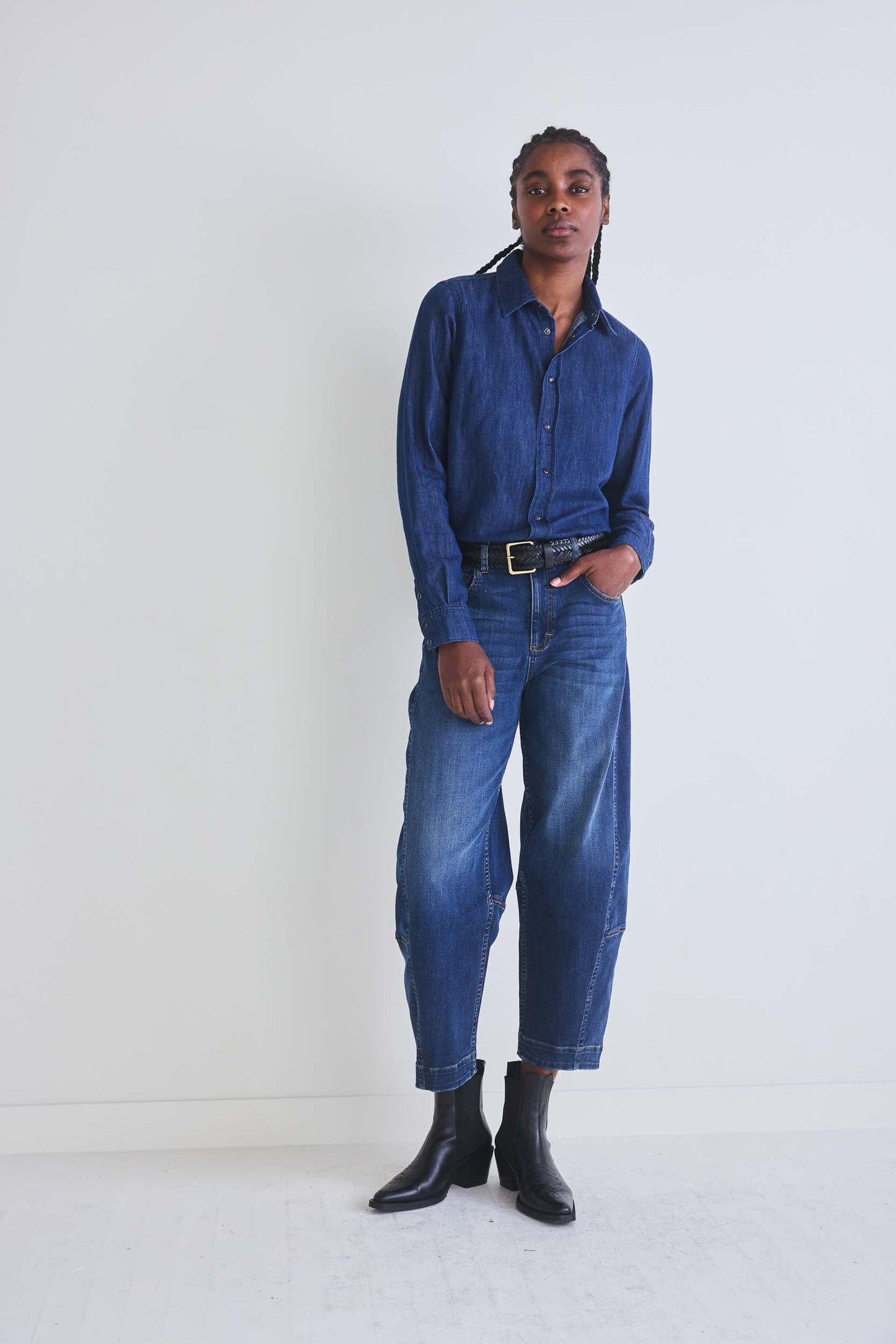 The Petite Ultimate Barrel Leg Jeans 2.0