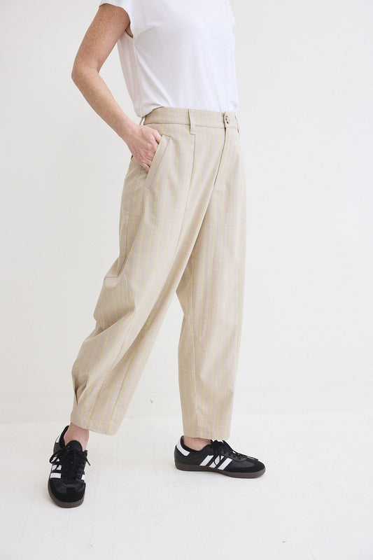 Detail Oriented Tapered Pants