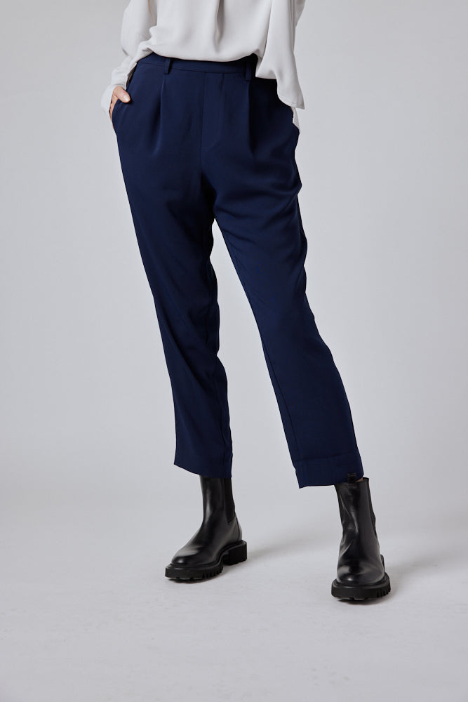Pullover Cigarette Pants