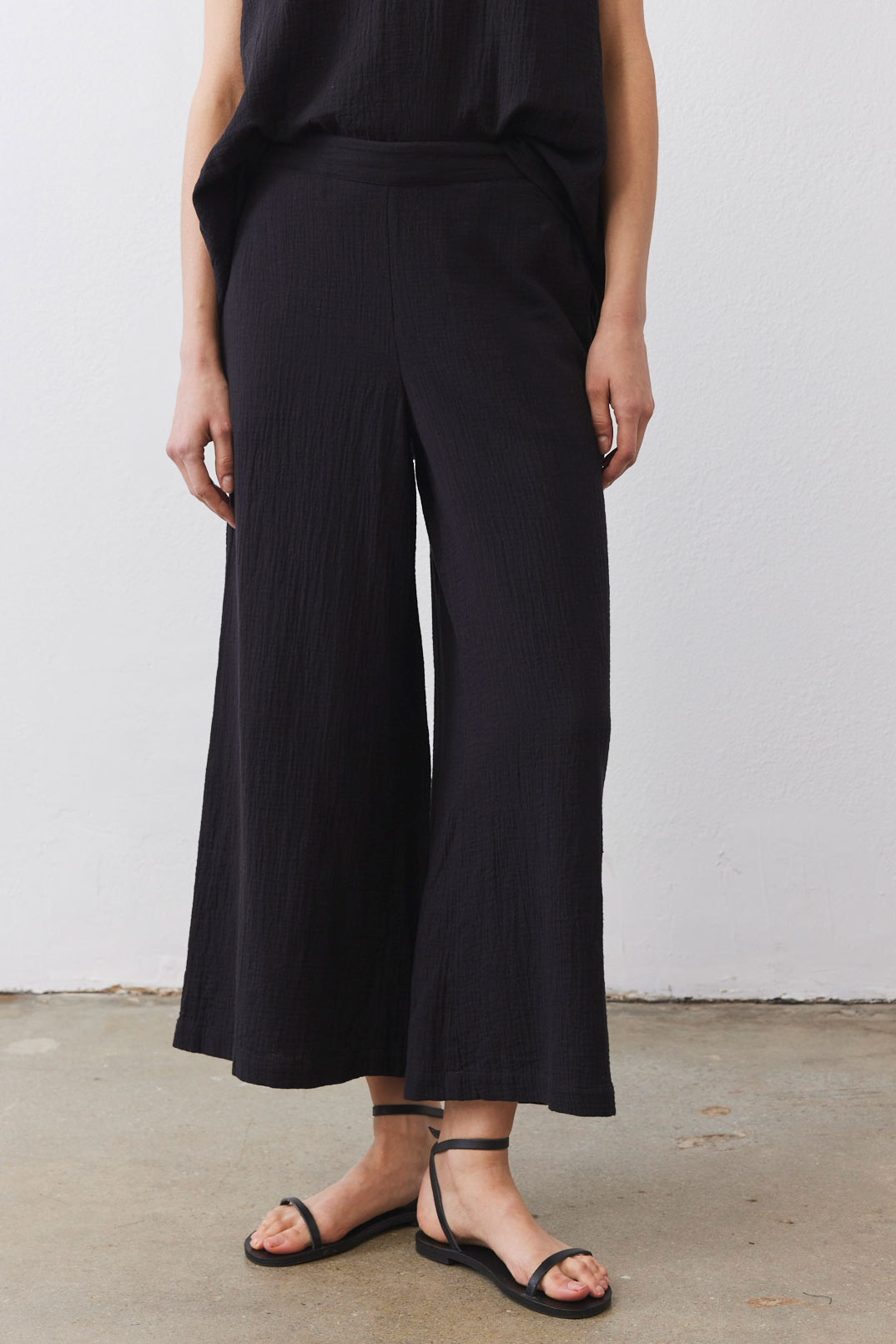 Airy Wide Leg Pants