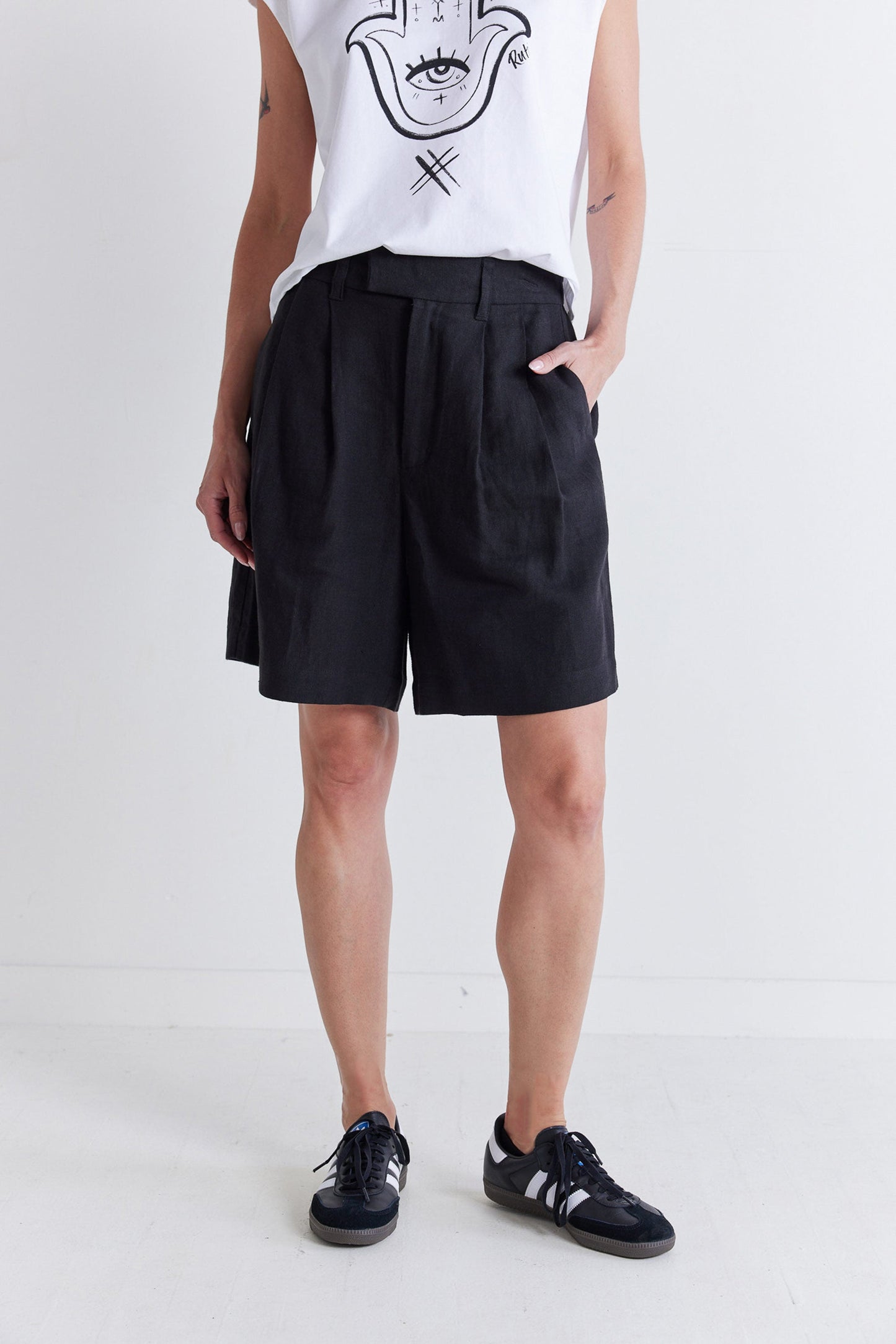 The Pleated Bermuda Shorts