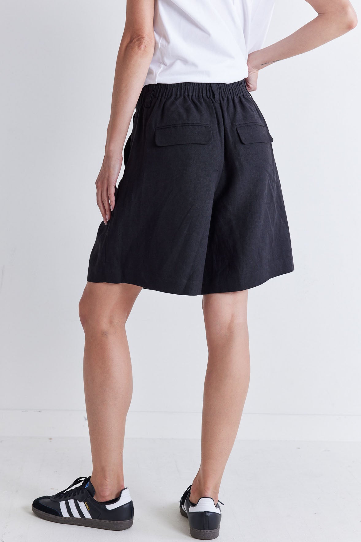 The Pleated Bermuda Shorts