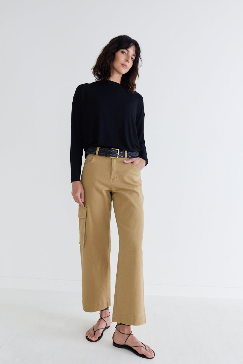 Essential Top With Buttons in the Back