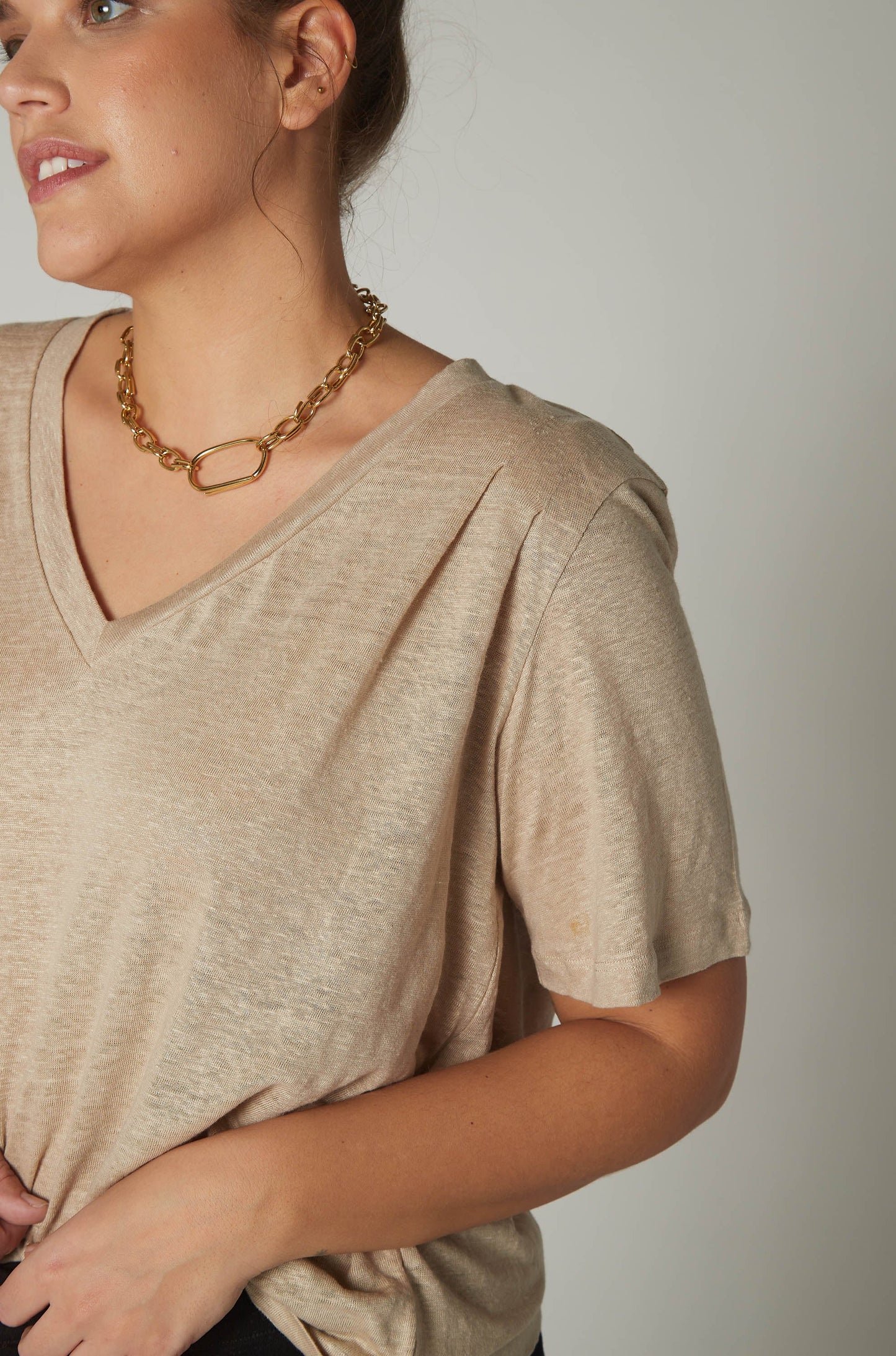 All in the Details Linen Half Sleeve Top