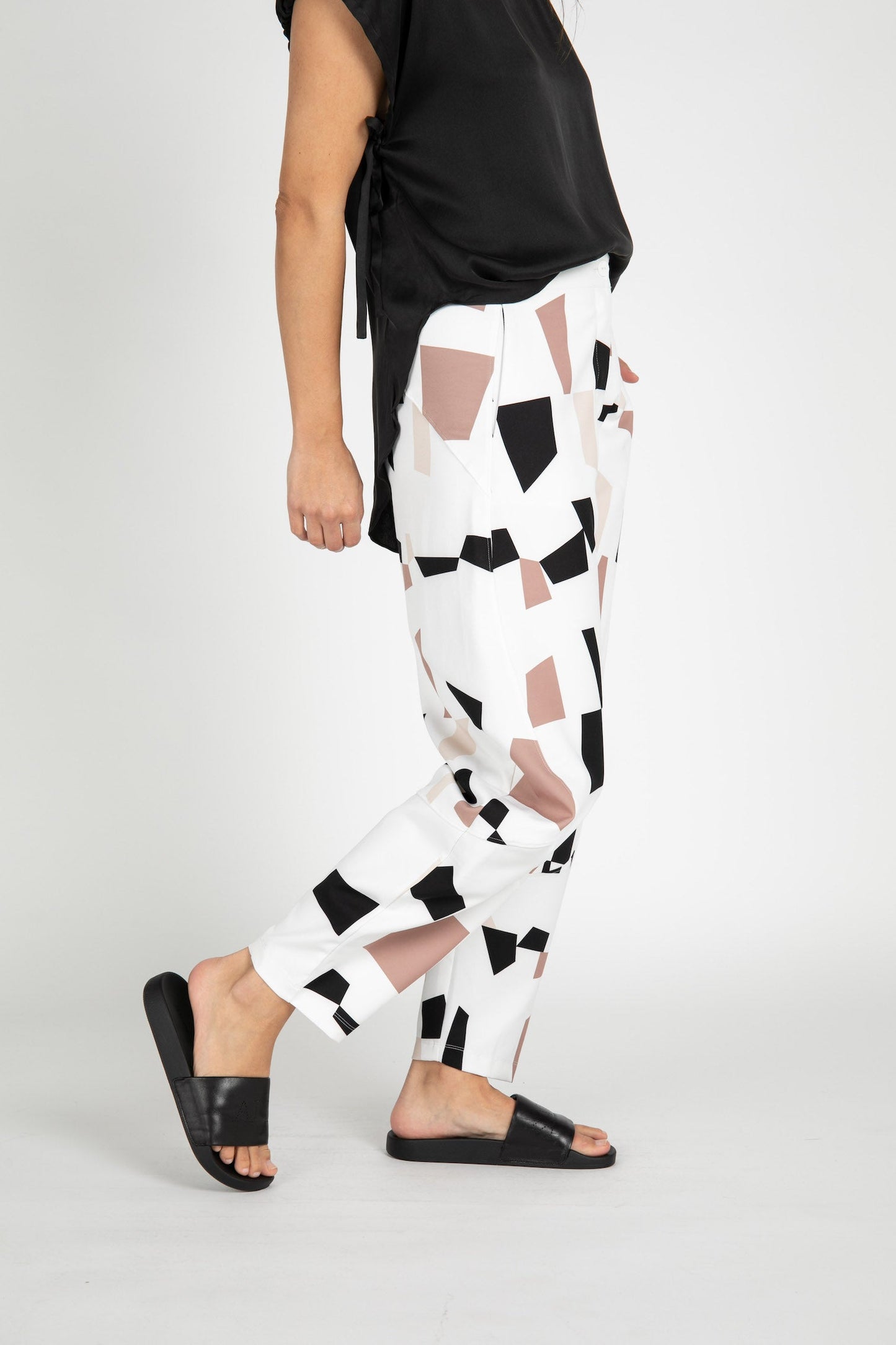 Narrow Quartz Printed Pants