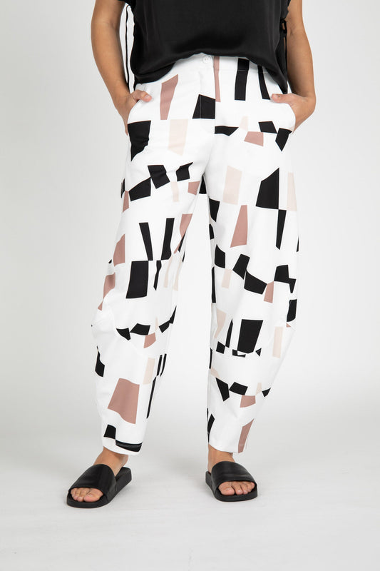 Narrow Quartz Printed Pants