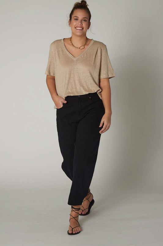 All in the Details Linen Half Sleeve Top