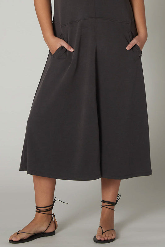 The Easy V-Neck Dress
