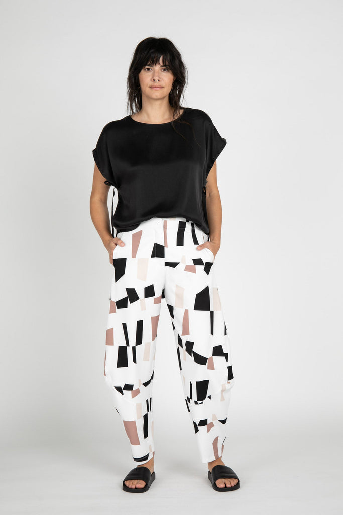 Narrow Quartz Printed Pants