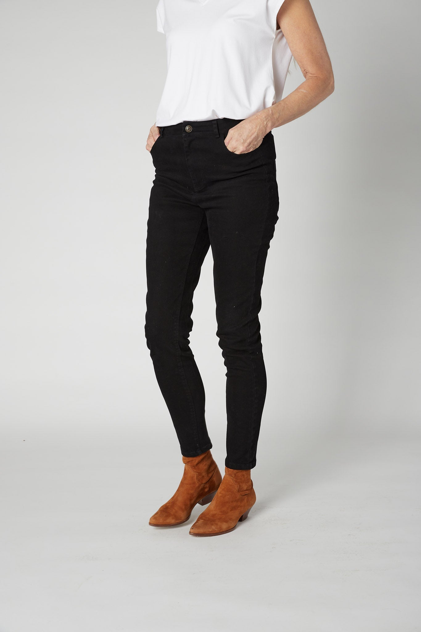 The Iconic Fitted Denim Pants
