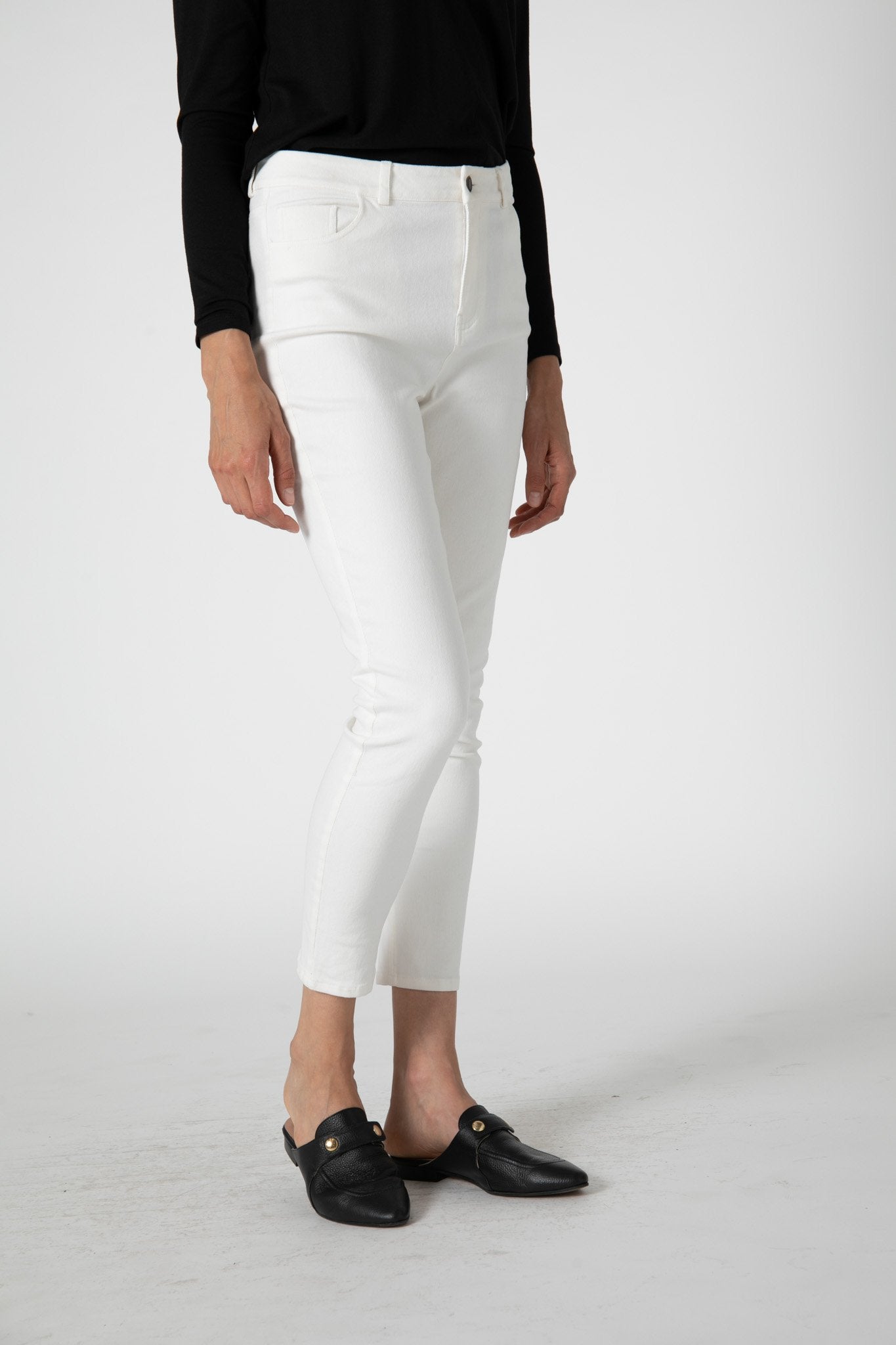 Vintage White Fitted Lilly Jeans